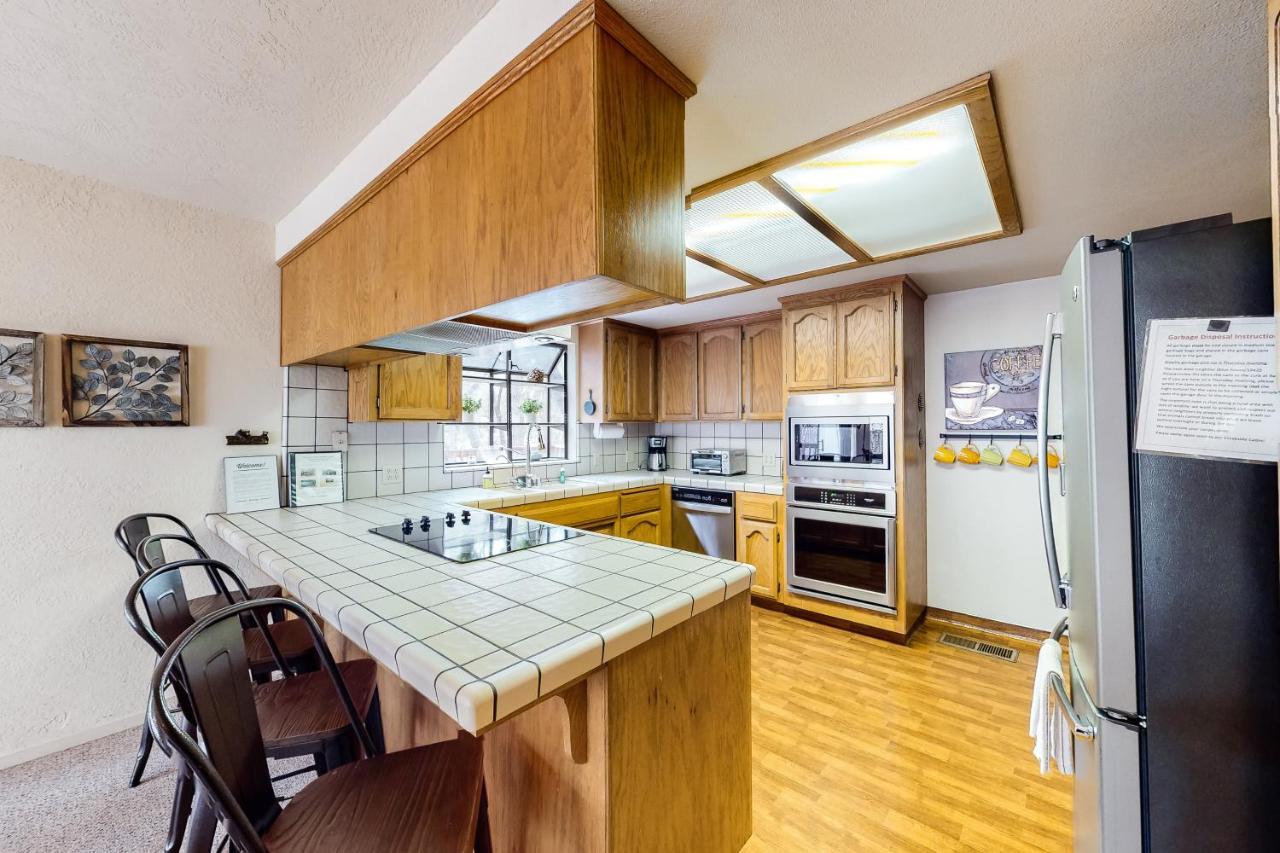 Creekside Cabin Гровленд Экстерьер фото